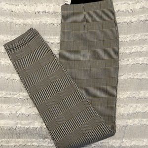 NWOT- Calvin Klein Pants Size 8